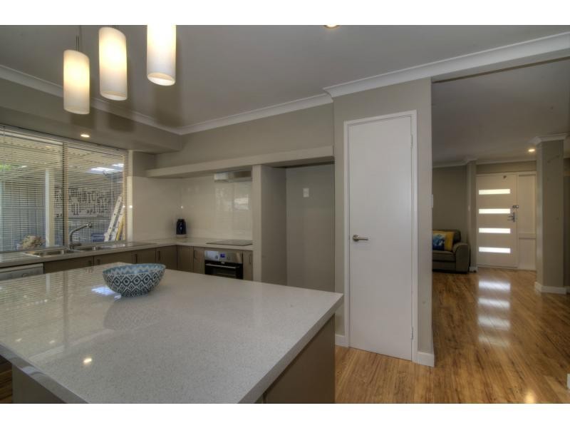 24 Williambury Drive, Yangebup WA 6164