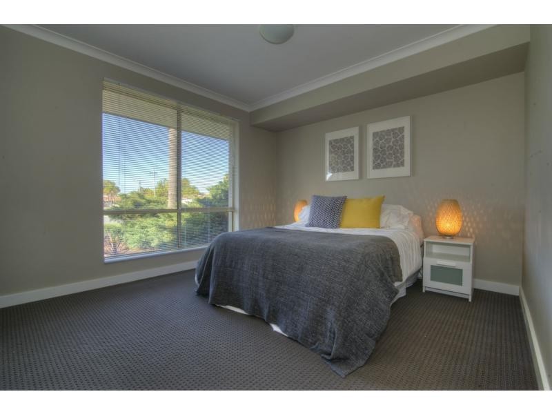 24 Williambury Drive, Yangebup WA 6164