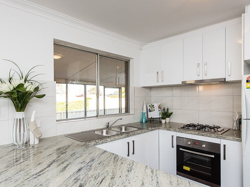 43 Davies Crescent, Kardinya WA 6163