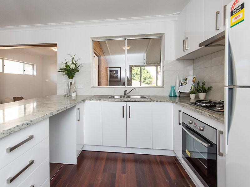 43 Davies Crescent, Kardinya WA 6163
