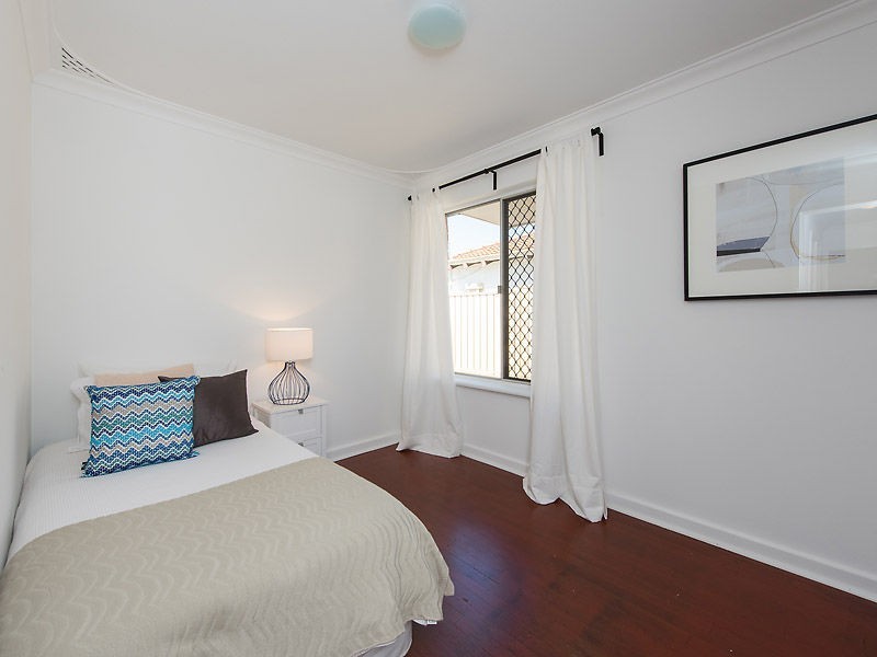 43 Davies Crescent, Kardinya WA 6163
