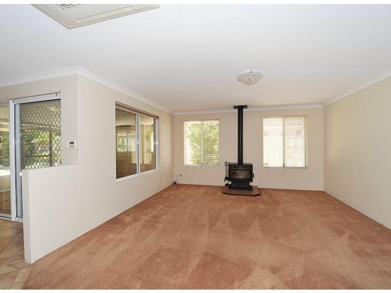 28 Pateman Place, South Yunderup WA 6208