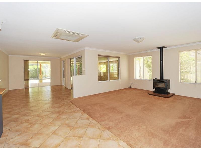 28 Pateman Place, South Yunderup WA 6208