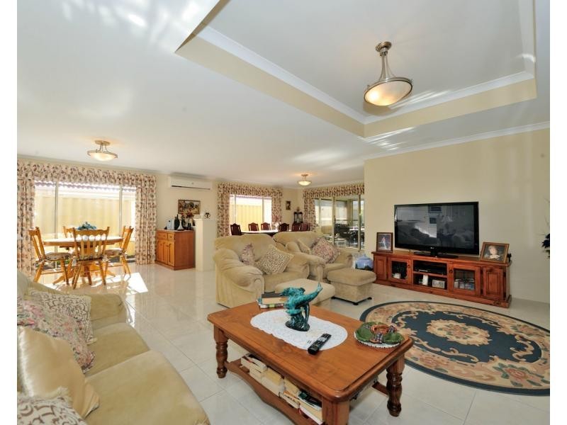 25 Bluestone Parkway, Secret Harbour WA 6173