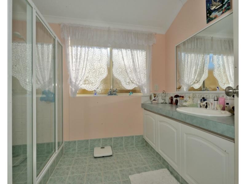 25 Bluestone Parkway, Secret Harbour WA 6173