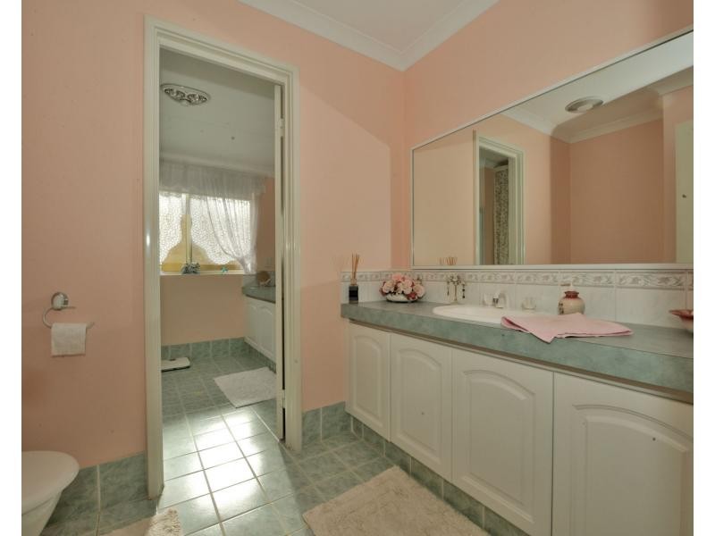 25 Bluestone Parkway, Secret Harbour WA 6173