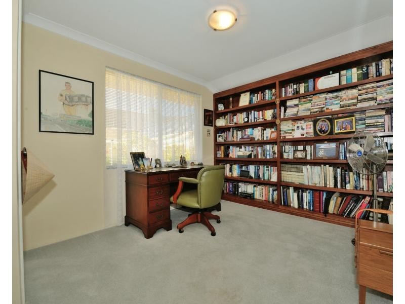 25 Bluestone Parkway, Secret Harbour WA 6173