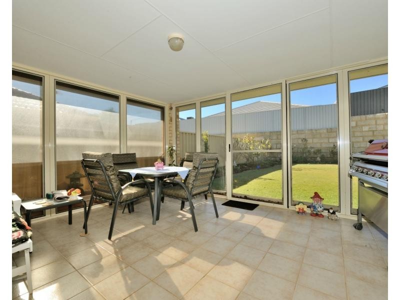 25 Bluestone Parkway, Secret Harbour WA 6173