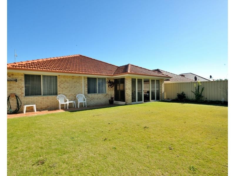 25 Bluestone Parkway, Secret Harbour WA 6173