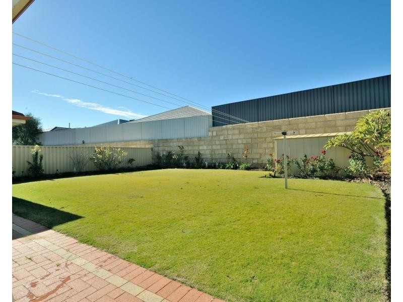 25 Bluestone Parkway, Secret Harbour WA 6173