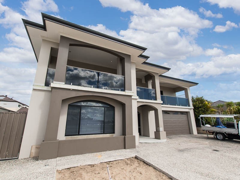 196 Kingsway, Darch WA 6065