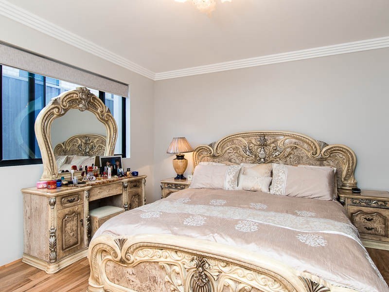 196 Kingsway, Darch WA 6065