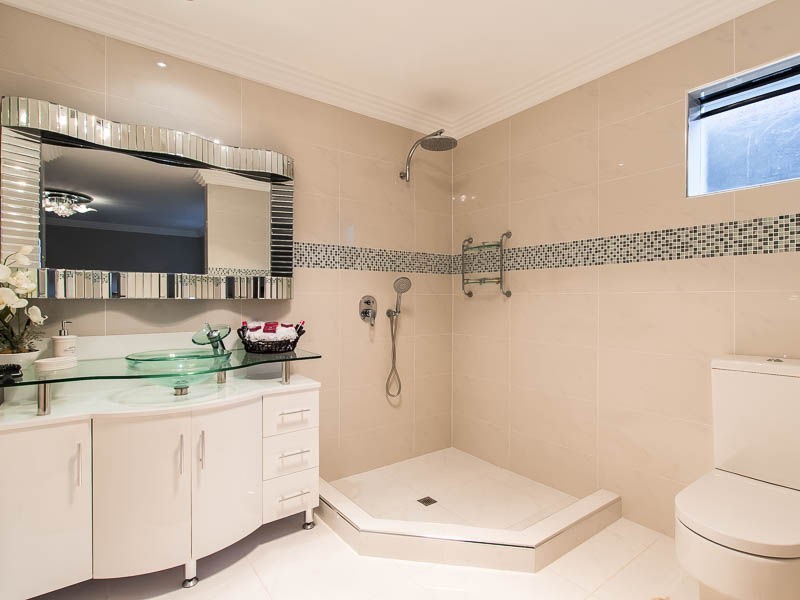 196 Kingsway, Darch WA 6065