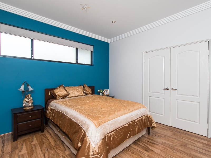 196 Kingsway, Darch WA 6065