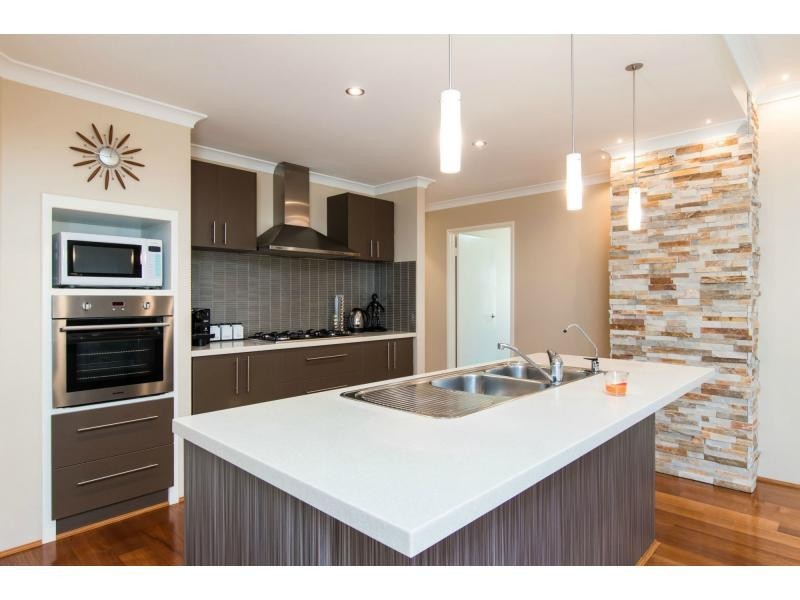 24 Cooper Street, Madeley WA 6065