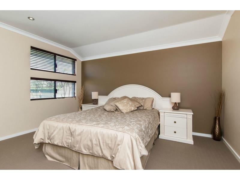 24 Cooper Street, Madeley WA 6065