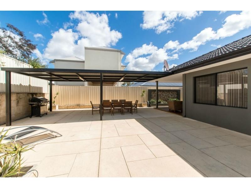 24 Cooper Street, Madeley WA 6065