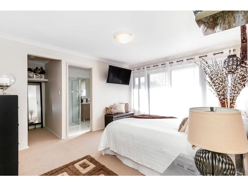 21 Langford Avenue, Langford WA 6147