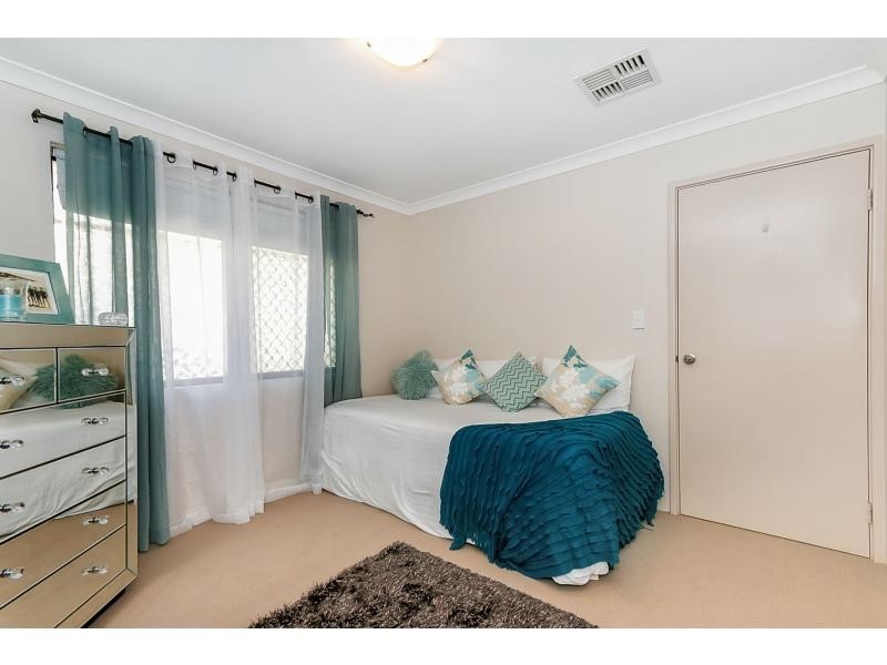 21 Langford Avenue, Langford WA 6147