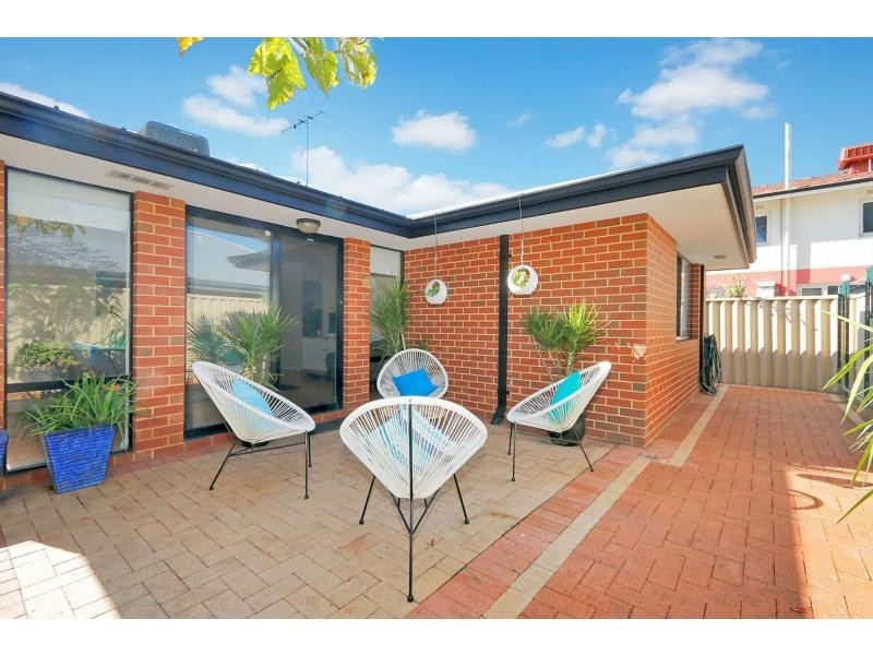 21 Langford Avenue, Langford WA 6147