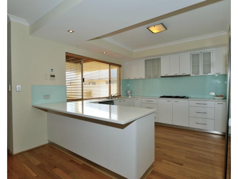 83 Greeson Parkway, Secret Harbour WA 6173