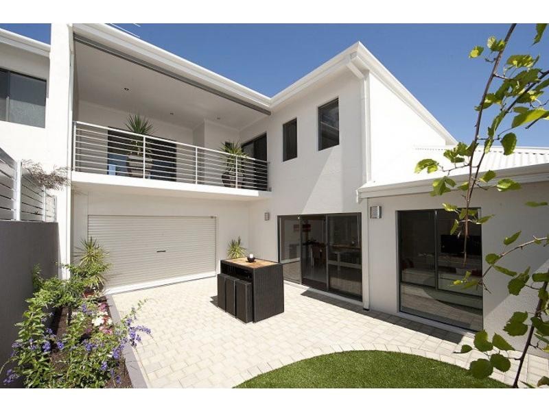 2/53 South Terrace, Como WA 6152