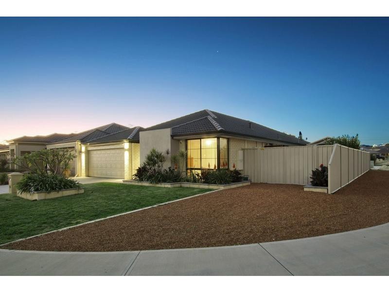 15 Saffron Way, Landsdale WA 6065