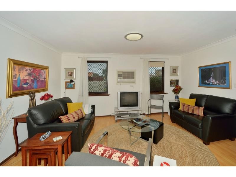 10/6 Leslie Street, Dudley Park WA 6210