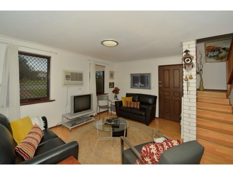 10/6 Leslie Street, Dudley Park WA 6210