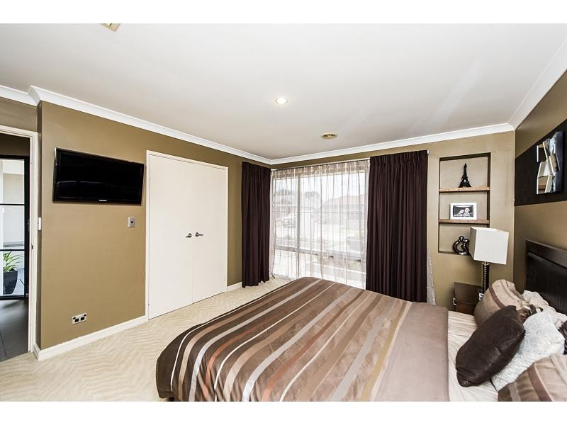 8 Lomandra View, Baldivis WA 6171