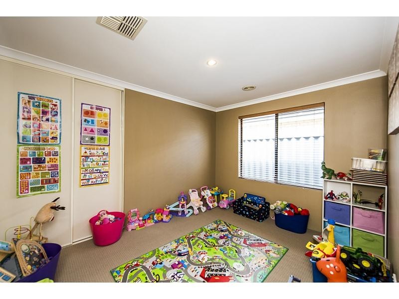 8 Lomandra View, Baldivis WA 6171