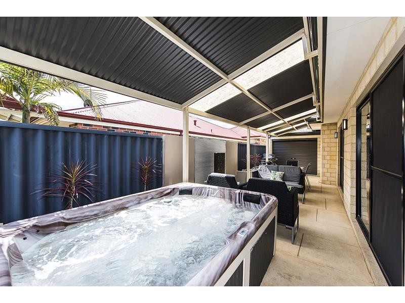 8 Lomandra View, Baldivis WA 6171