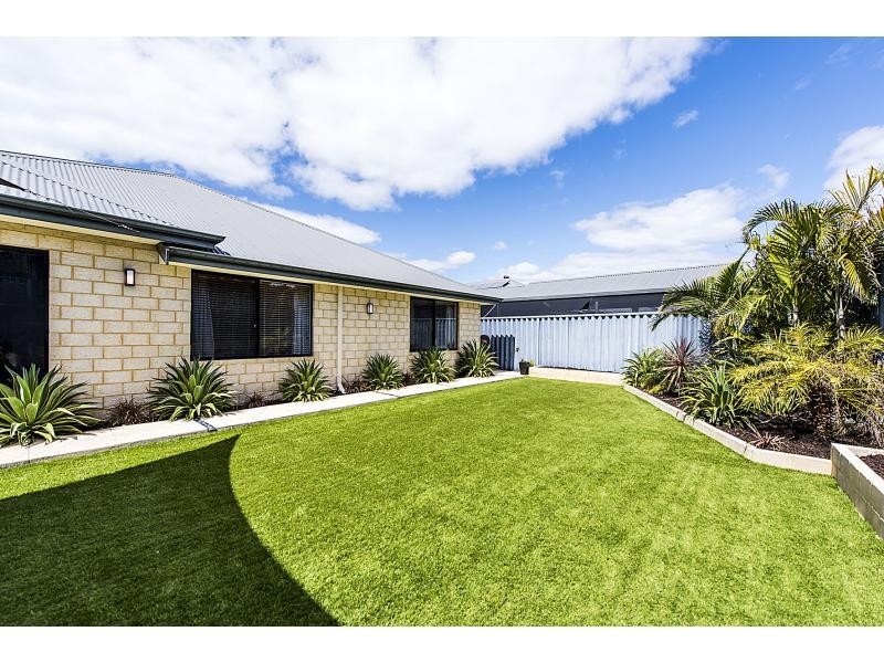 8 Lomandra View, Baldivis WA 6171