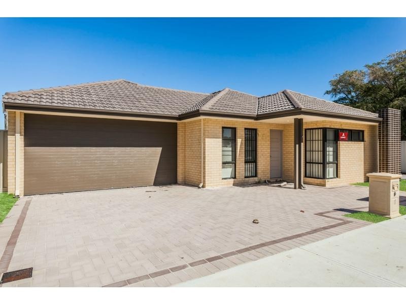 17A Chapman Road, St James WA 6102