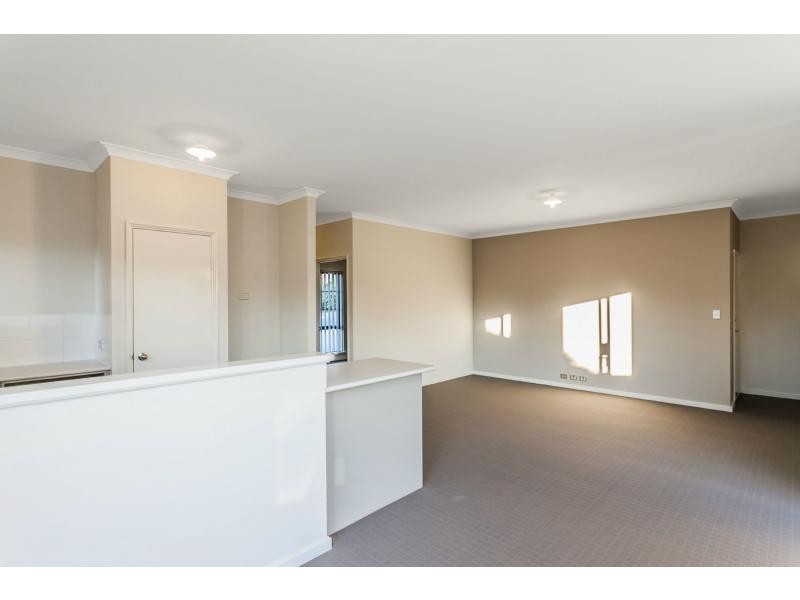 17A Chapman Road, St James WA 6102