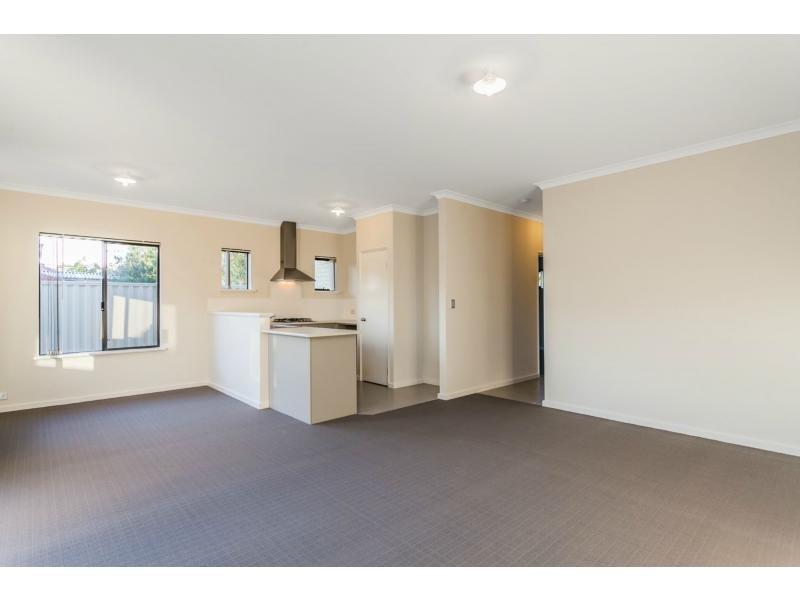 17A Chapman Road, St James WA 6102