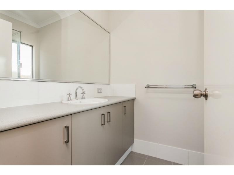 17A Chapman Road, St James WA 6102