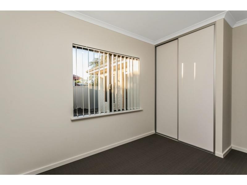 17A Chapman Road, St James WA 6102