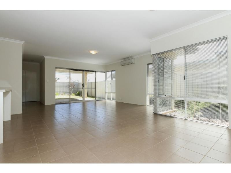 31 Allamanda Gate, Helena Valley WA 6056