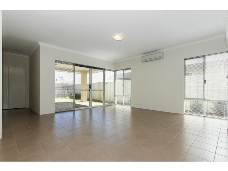 31 Allamanda Gate, Helena Valley WA 6056