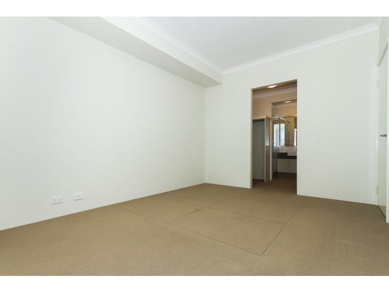 31 Allamanda Gate, Helena Valley WA 6056