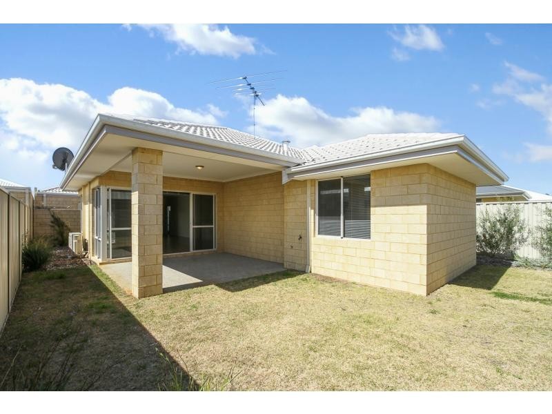 31 Allamanda Gate, Helena Valley WA 6056
