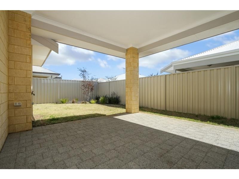 31 Allamanda Gate, Helena Valley WA 6056