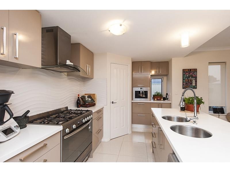 14 Machans Link, Burns Beach WA 6028