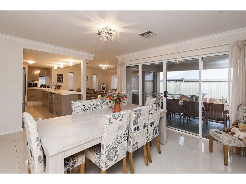 14 Machans Link, Burns Beach WA 6028