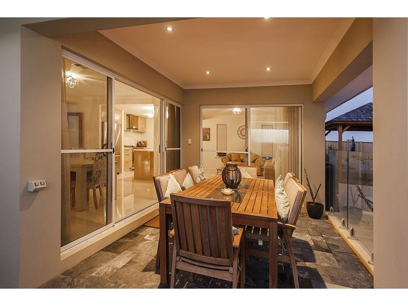 14 Machans Link, Burns Beach WA 6028