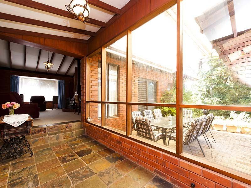 113 Lesmurdie Road, Lesmurdie WA 6076