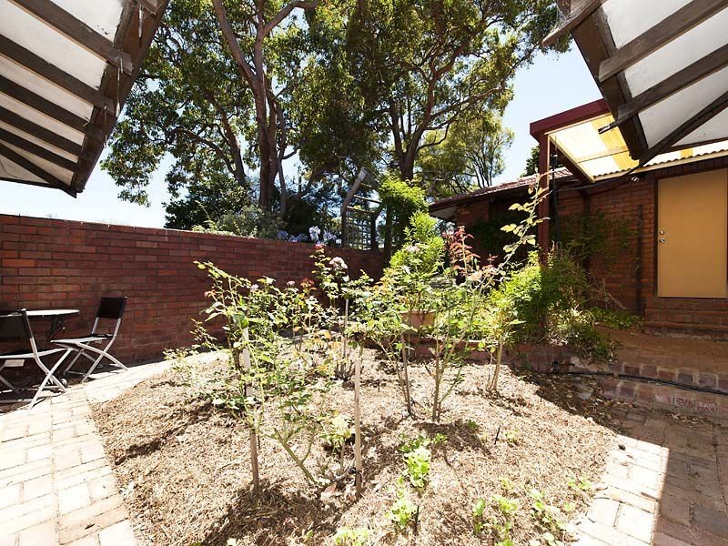 113 Lesmurdie Road, Lesmurdie WA 6076
