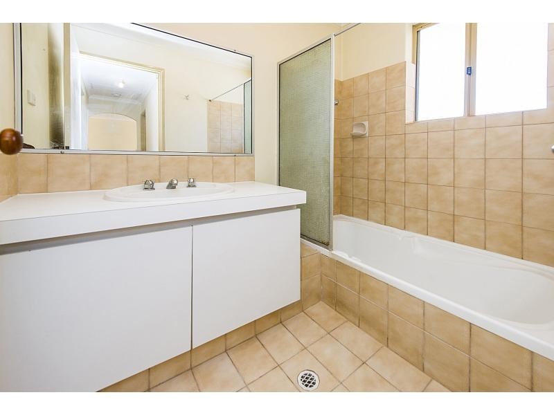 8/140 Tyler Street, Tuart Hill WA 6060