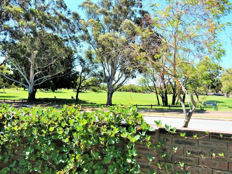 28 Penistone Street, Greenwood WA 6024